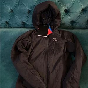 ❌SOLD❌ Brandnew Arc’teryx LT Hooded Jacket